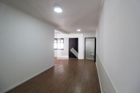 Sala de casa para alugar com 3 quartos, 200m² em Conjunto Residencial Butanta, São Paulo