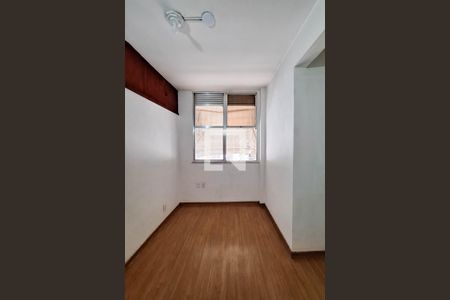 Quarto 1 de apartamento para alugar com 2 quartos, 54m² em Barreto, Niterói