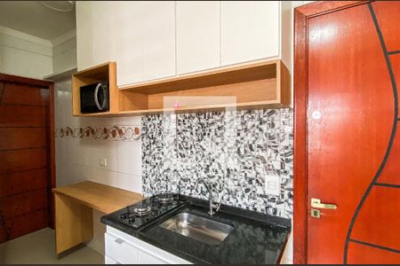 Cozinha de apartamento para alugar com 1 quarto, 30m² em Jardim Aricanduva, São Paulo