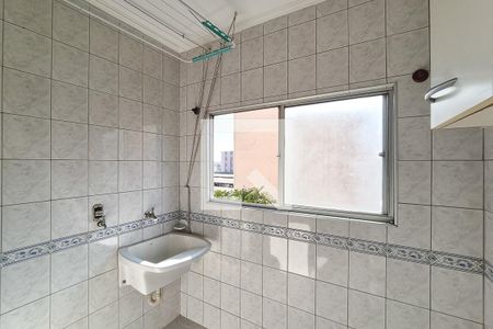 Cozinha e Área de Serviço de apartamento para alugar com 2 quartos, 55m² em Chácara Sergipe, São Bernardo do Campo