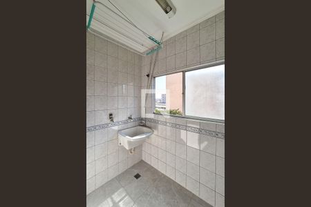 Cozinha e Área de Serviço de apartamento para alugar com 2 quartos, 55m² em Chácara Sergipe, São Bernardo do Campo