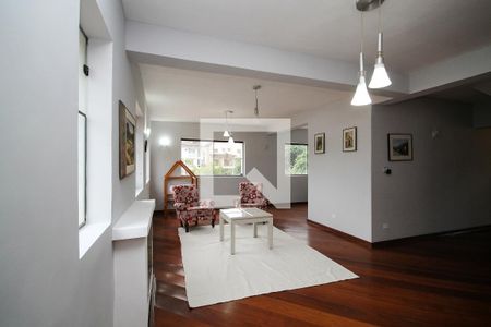 Sala 1 de casa de condomínio para alugar com 5 quartos, 648m² em Parque Dom Henrique, Cotia