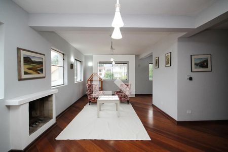 Sala 1 de casa de condomínio para alugar com 5 quartos, 648m² em Parque Dom Henrique, Cotia