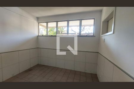 Quarto de apartamento para alugar com 1 quarto, 44m² em Califórnia, Nova Iguaçu