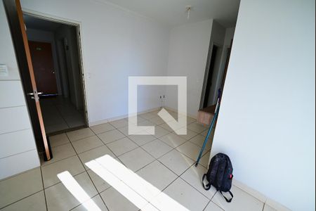 Apartamento para alugar com 2 quartos, 50m² em Parque Oeste Industrial, Goiânia