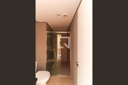 Banheiro de kitnet/studio para alugar com 1 quarto, 43m² em Jardim Analia Franco, São Paulo