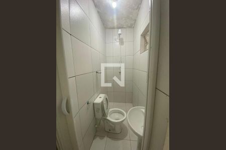 Banheiro de casa para alugar com 1 quarto, 30m² em Parque Novo Lar, São Paulo