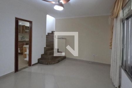 Casa para alugar com 3 quartos, 120m² em Aparecida, Santos