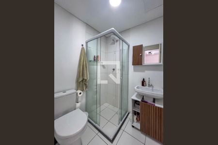 Banheiro de kitnet/studio à venda com 1 quarto, 33m² em Vila Nair, São Paulo