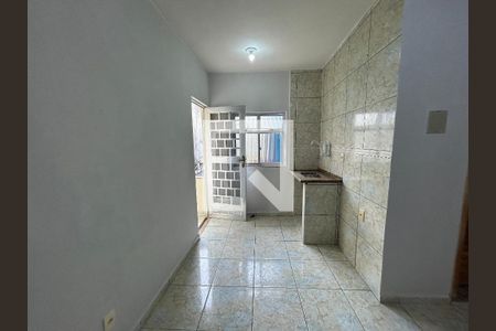 Casa para alugar com 1 quarto, 40m² em Bento Ribeiro, Rio de Janeiro