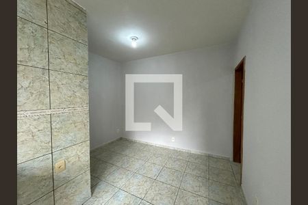 Casa para alugar com 1 quarto, 40m² em Bento Ribeiro, Rio de Janeiro