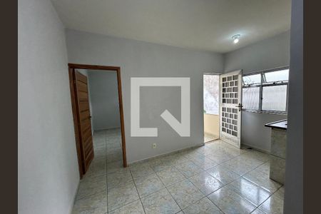 Casa para alugar com 1 quarto, 40m² em Bento Ribeiro, Rio de Janeiro