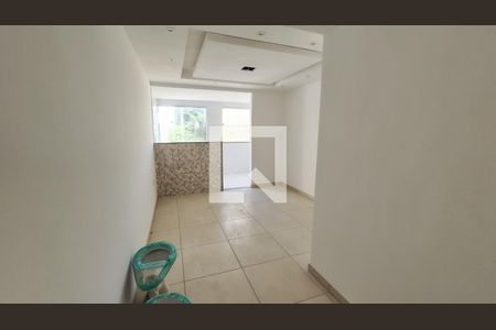 Sala de apartamento para alugar com 2 quartos, 56m² em Irajá, Rio de Janeiro
