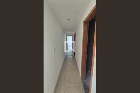 Corredor de apartamento para alugar com 2 quartos, 56m² em Irajá, Rio de Janeiro