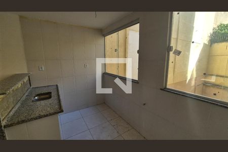 Cozinha  de apartamento à venda com 2 quartos, 56m² em Irajá, Rio de Janeiro