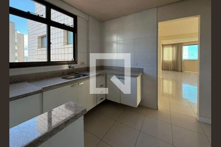Cozinha de apartamento para alugar com 3 quartos, 200m² em São Lucas, Belo Horizonte