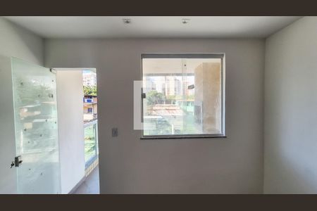 Sala de apartamento para alugar com 2 quartos, 64m² em Irajá, Rio de Janeiro
