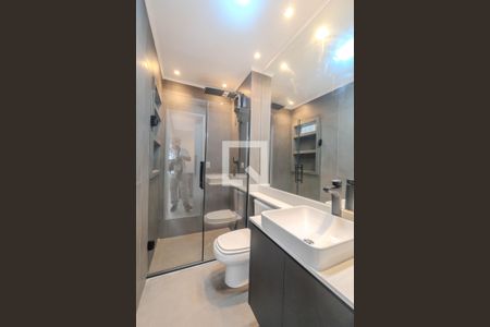 Banheiro de kitnet/studio para alugar com 1 quarto, 48m² em Bela Vista, São Paulo