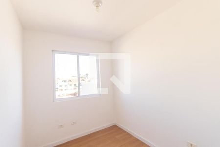 Quarto 1 de apartamento para alugar com 2 quartos, 50m² em Novo Mundo, Curitiba