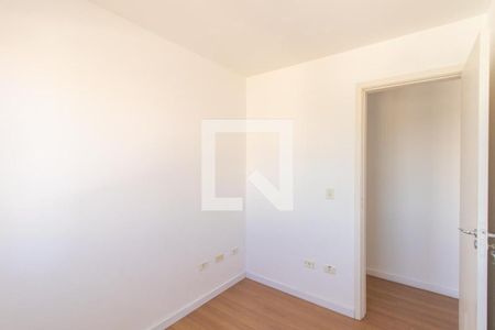 Quarto 1 de apartamento para alugar com 2 quartos, 50m² em Novo Mundo, Curitiba