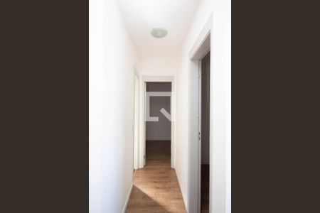 Corredor de apartamento para alugar com 2 quartos, 44m² em Ponte Grande, Guarulhos
