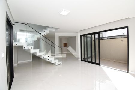 Sala/Cozinha de casa de condomínio à venda com 3 quartos, 250m² em Santa Cândida, Curitiba