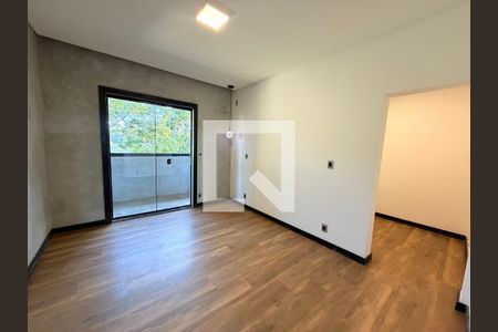 Sala de casa de condomínio para alugar com 7 quartos, 495m² em Aeroporto, Juiz de Fora