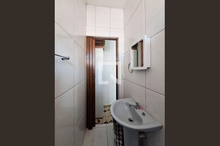 Banheiro 2 de casa à venda com 4 quartos, 100m² em Jardim Vista Alegre, São Paulo