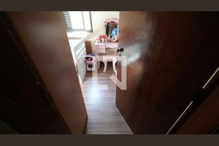Quarto 2 de casa à venda com 3 quartos, 125m² em Jardim Las Vegas, Santo André