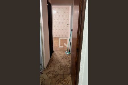 Corredor de casa para alugar com 2 quartos, 65m² em Vila Zat, São Paulo