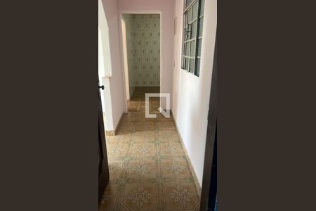Corredor de casa para alugar com 2 quartos, 65m² em Vila Zat, São Paulo