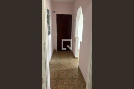 Corredor de casa para alugar com 2 quartos, 65m² em Vila Zat, São Paulo