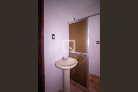 Banheiro de casa para alugar com 1 quarto, 50m² em Rocha, São Gonçalo