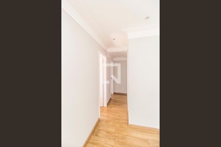 Corredor de apartamento para alugar com 3 quartos, 80m² em Jardim Iracema, Barueri