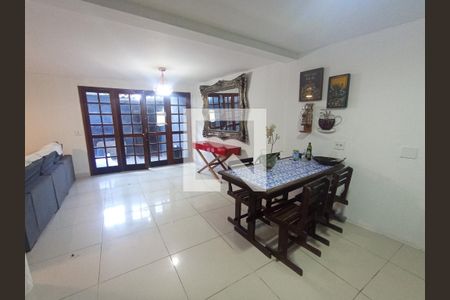 Sala de casa para alugar com 2 quartos, 240m² em Itanhangá, Rio de Janeiro