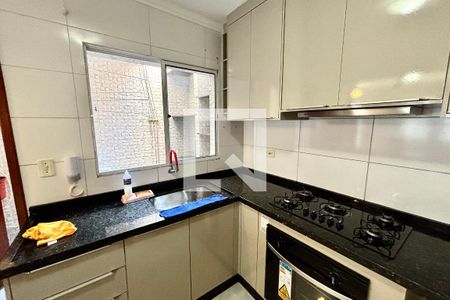 Cozinha de casa para alugar com 2 quartos, 67m² em Vila Paranagua, São Paulo