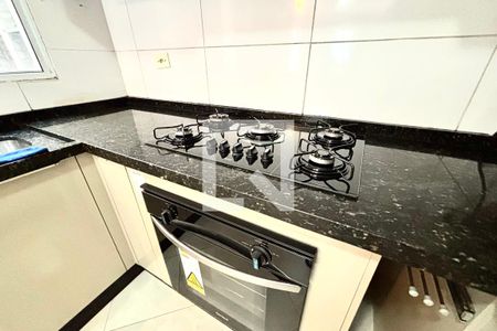 Cozinha de casa para alugar com 2 quartos, 67m² em Vila Paranagua, São Paulo