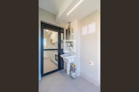 Apartamento para alugar com 2 quartos, 64m² em Alphaville Empresarial, Barueri