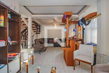 Sala de casa para alugar com 2 quartos, 280m² em Jardim Dona Leopoldina, Porto Alegre