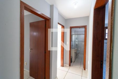 Corredor de apartamento para alugar com 2 quartos, 120m² em Partenon, Porto Alegre