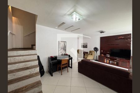 Sala de casa de condomínio à venda com 3 quartos, 270m² em Vargem Grande, Rio de Janeiro