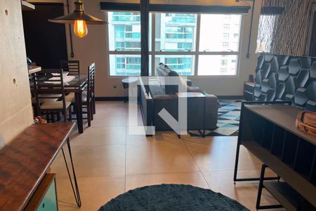 Sala de kitnet/studio para alugar com 1 quarto, 64m² em Embaré, Santos