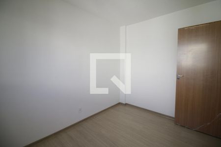 Quarto 1 de apartamento para alugar com 2 quartos, 47m² em Taquara, Rio de Janeiro