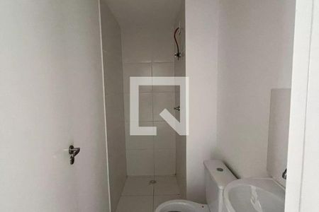 Banheiro de kitnet/studio para alugar com 1 quarto, 29m² em Vila Sonia, São Paulo