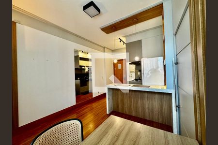 Sala/Cozinha  de apartamento para alugar com 1 quarto, 32m² em Lourdes, Belo Horizonte