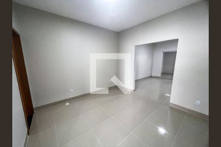 Sala de casa à venda com 3 quartos, 162m² em Jardim Clarissa, Goiânia