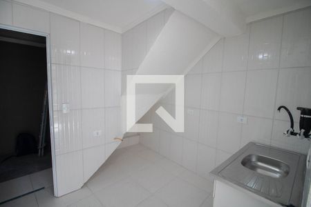 COZINHA E ÁREA DE SERVIÇO de casa para alugar com 1 quarto, 40m² em Parque Peruche, São Paulo