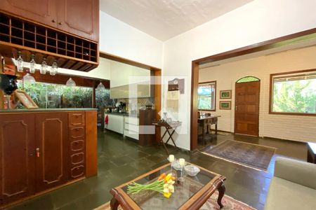 Sala 2 de casa de condomínio à venda com 3 quartos, 375m² em Arvoredo, Nova Lima