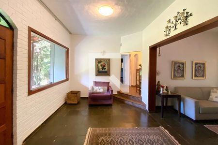 Sala de casa de condomínio à venda com 3 quartos, 375m² em Arvoredo, Nova Lima