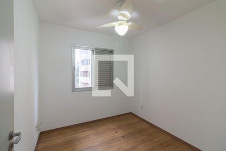 Quarto 2 de apartamento para alugar com 3 quartos, 65m² em Jardim Jaqueline, São Paulo